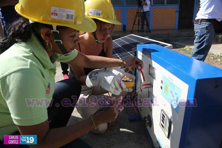 Nicaragua apunta a carreras t&eacute;cnicas en energ&iacute;as renovables